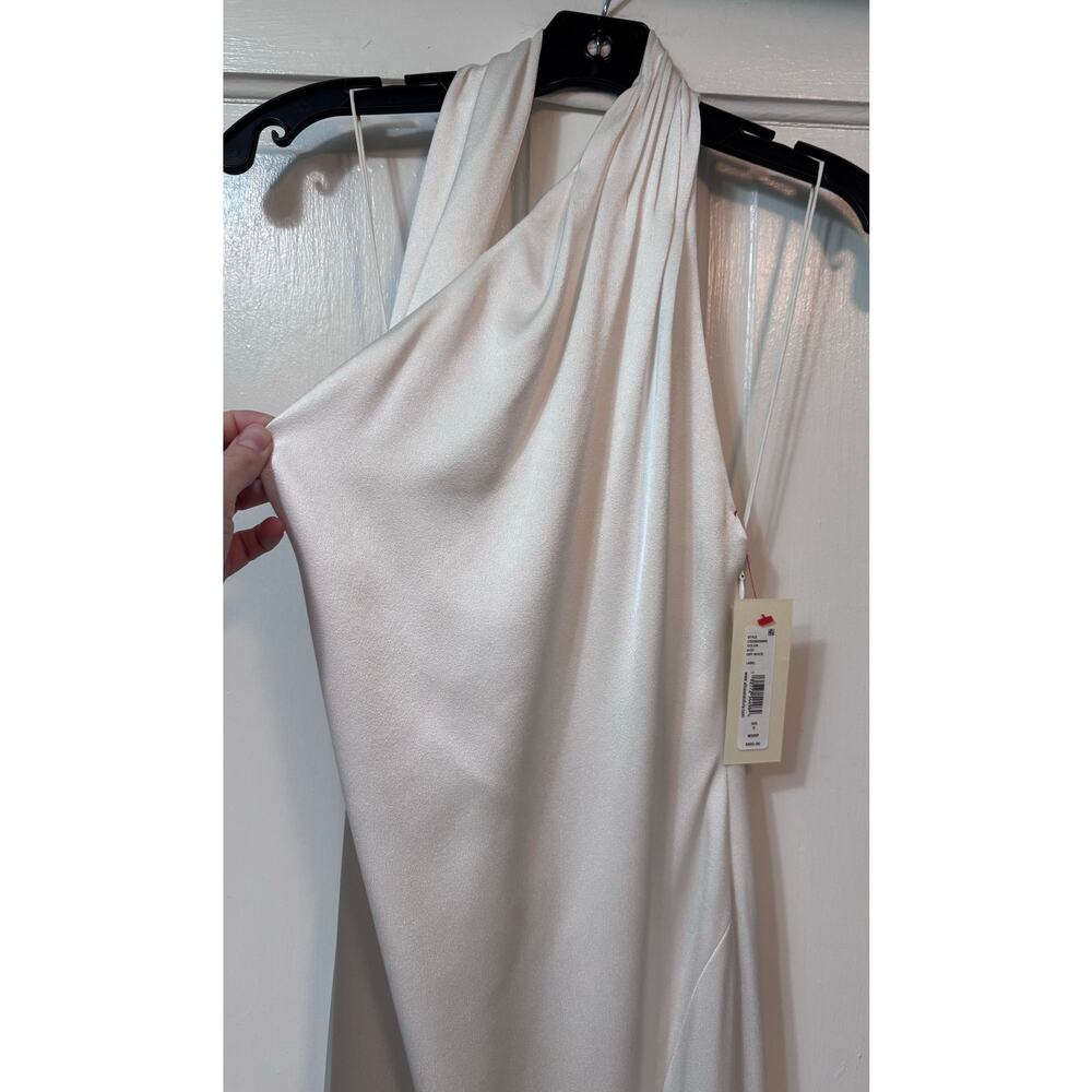 NWT Alice and Olivia Paulette One Shoulder Satin Open Back Gown Size 2 - Picture 9 of 16